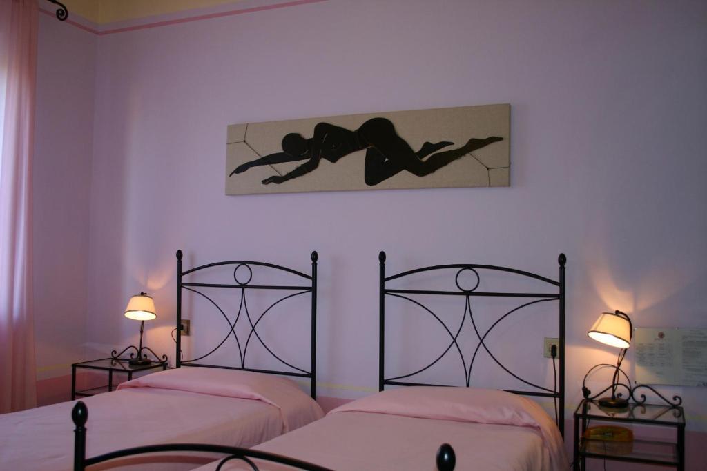 Terre D'Orcia Hotel Seggiano Стая снимка